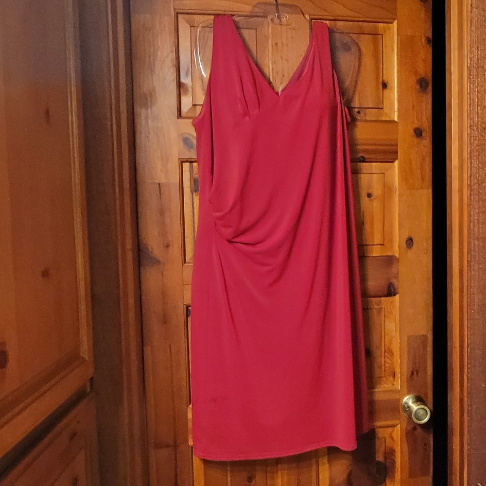 Michael Tyler SzXl Red holiday dress. Beautiful Like new!